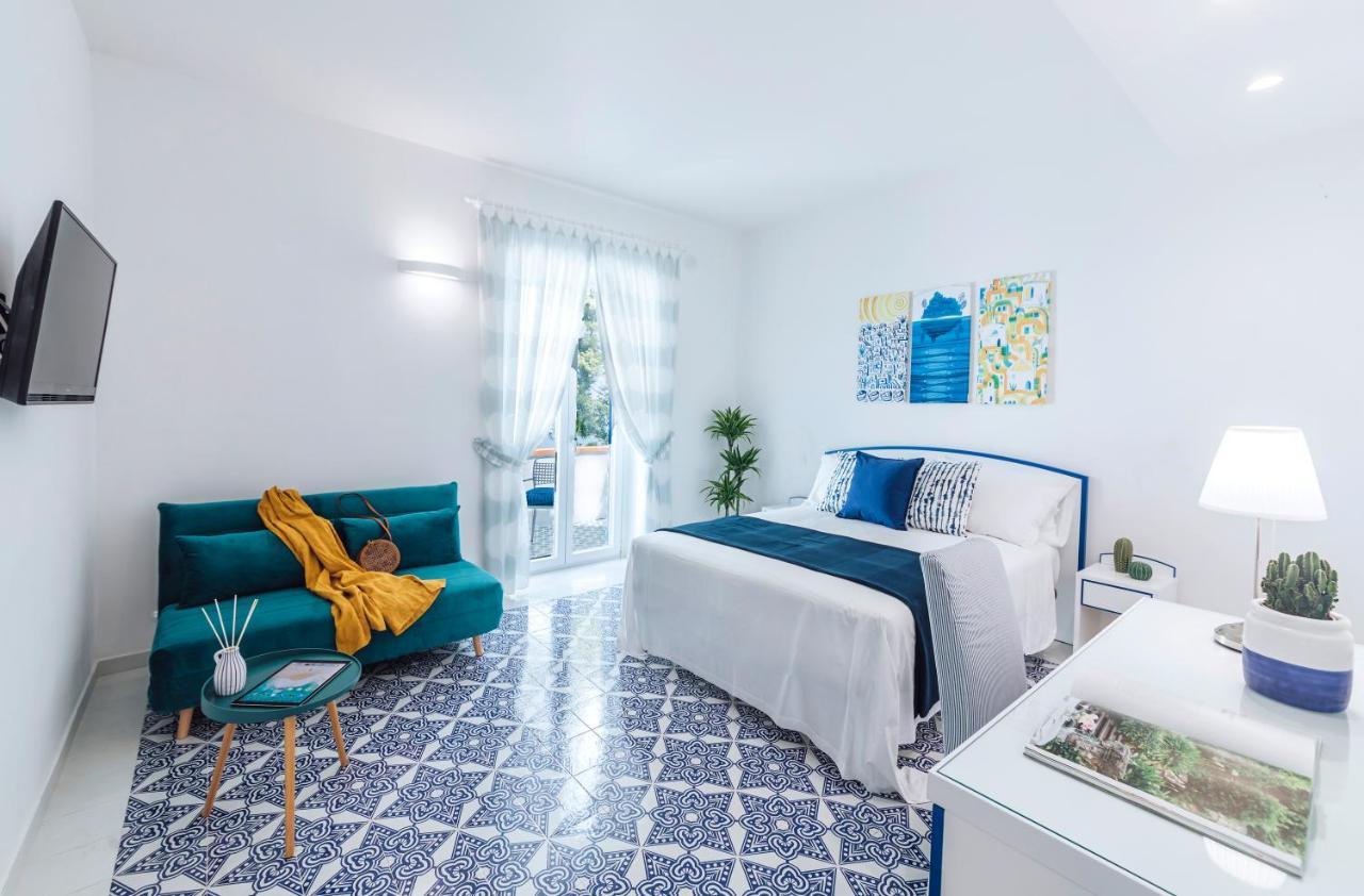 Villa Livia Ísquia Exterior foto
